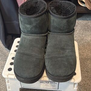 Women's Ugg boots